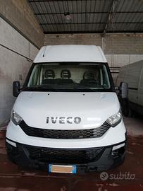 Furgone IVECO 35C15