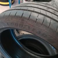 gomme 225 40 18