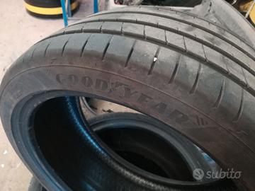 gomme 225 40 18