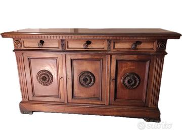 Credenza buffet in Noce Nazionale massello