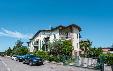 Ampio appartamento su due livelli