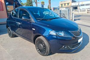 Lancia Ypsilon 1.0 FireFly 5 porte S&S Hybrid Ecoc