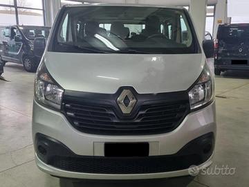 RENAULT TRAFIC 9 POSTI