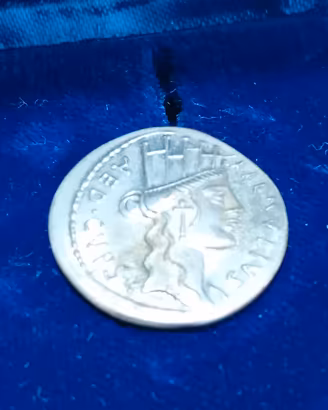 Moneta "BACCHIVS  IVDAEVS" argento.