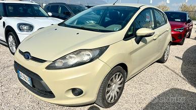 Ford Fiesta 1.2 Benzina / Metano