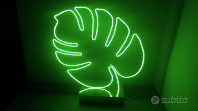 Lampada LED Neon Verde FLUO a Forma di Foglia