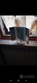 Specchio con luci a led