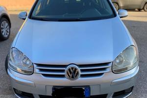 Volkswagen Golf 5  2.0 tdi