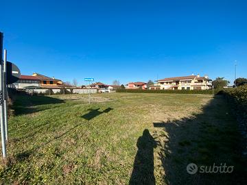 Terreno edificabile artigianale/commerciale