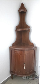 Mobile angolare in legno