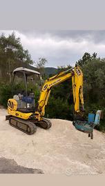 Miniescavatore New Holland 16 Qtl