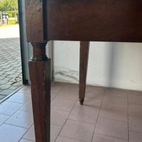 Tavolo noce fine 700