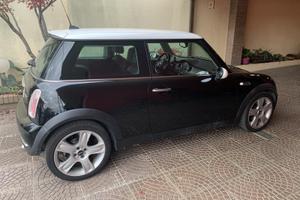 Mini Cooper 1600 benzina