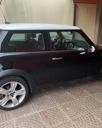Mini Cooper 1600 benzina