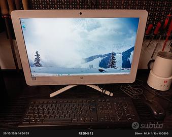 PC All-In-One HP 22" (Modello 22-b009nl)