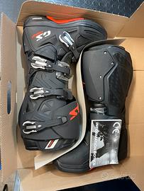 Stivali motocross nuovi n41 BMW gs competition