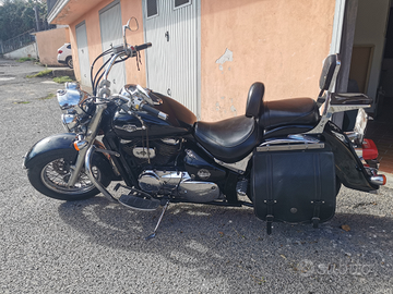 Suzuki Intruder 800