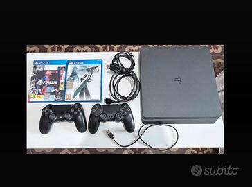 PS4 Slim 500GB + 2 controller + 2 giochi (FFVII e