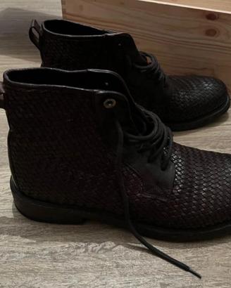 Stivaletti marca Maledetti Toscani