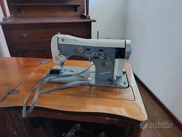 Macchina per cucire NECCHI anni '50 con mobile