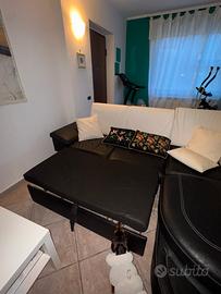Divano letto in pelle