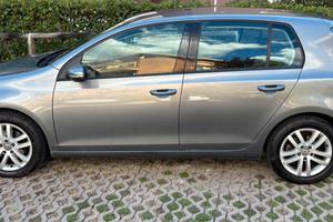 WOLKSWAGEN GOLF 6 1.6 TDI 5p HIGHLINE