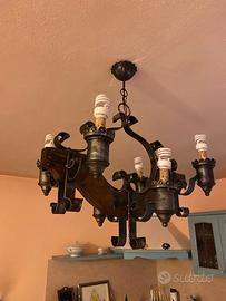 Lampadario Ferro Battuto e Legno