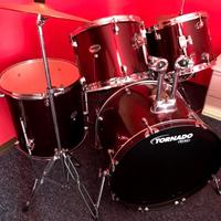Batteria strumento musicale Tornado