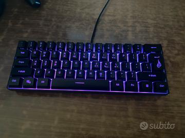 Tastiera 60% simil meccanica rgb retro illuminata