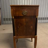 Comodini stile impero