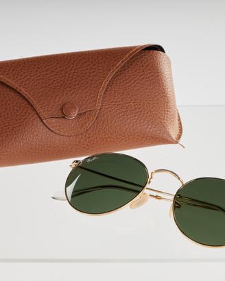 Ray-Ban round flat lenses