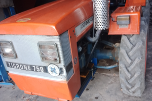 Trattore agricolo Antonio Carraro 45 CV