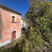 CASA SEMINDIPENDENTE A CASALVIERI