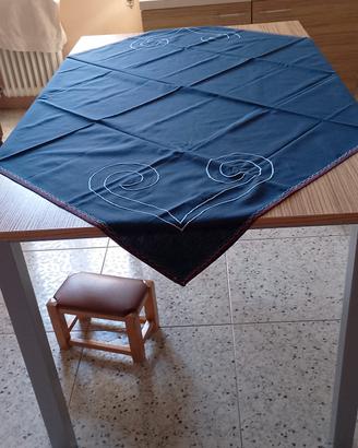 copri tavolo blu 