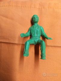Personaggio Seduto Vintage in Plastica Verde