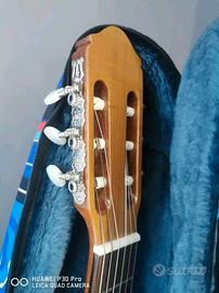 Chitarra classica Raimundo 118 con custodia