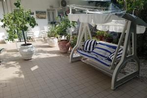 Zona Porto - 2 strutture con giardino