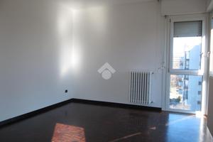 3 LOCALI A SEGRATE