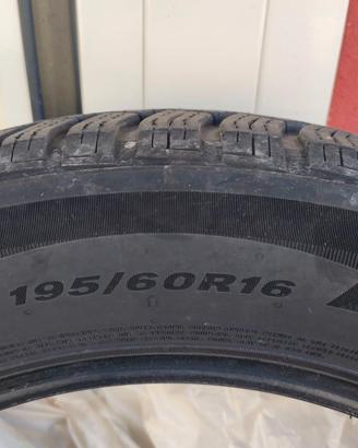 N° 4 pneumatici invernali 195/60 R16 NEXEN usati