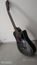 nuovissima chitarra acustica 