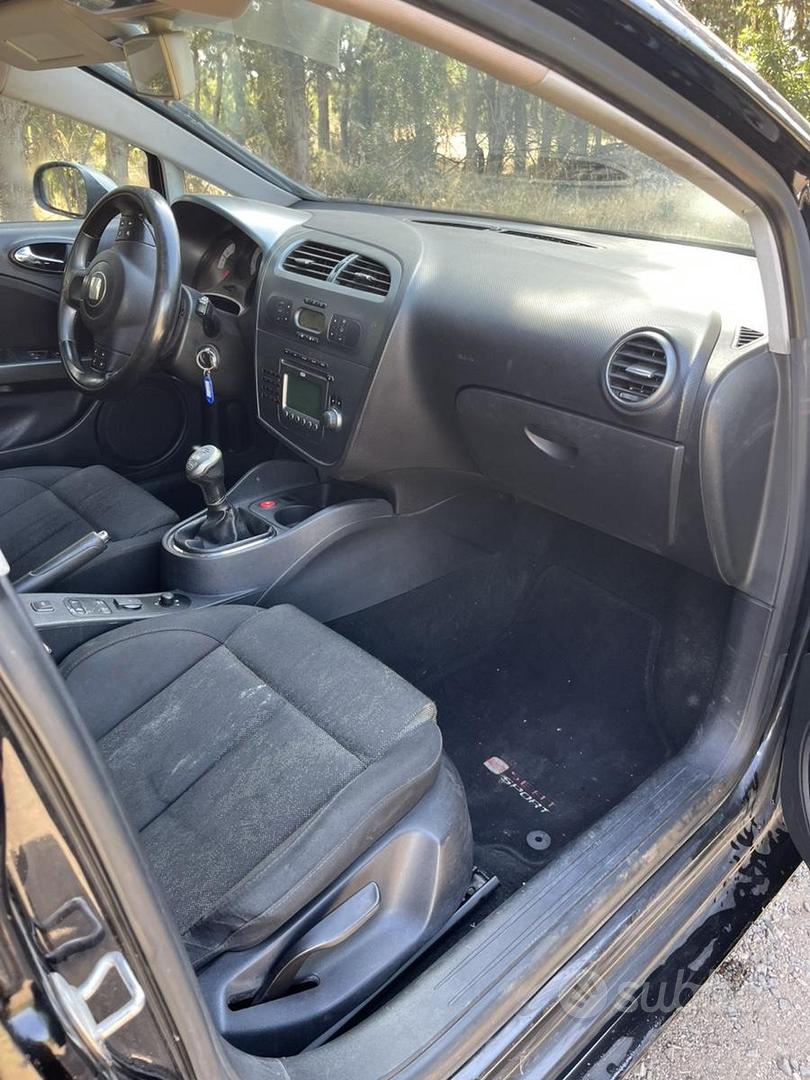 Seat Leon 2006 photo 4