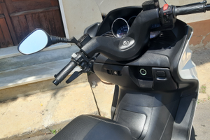 Scooter yamaha majesty 400