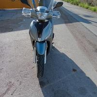 Kymco People 200 - 2023