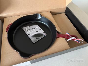 Padella in Ghisa Staub 26 cm – Grenadine – NUOVA