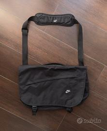 Borsa tracolla Nike in cordura
