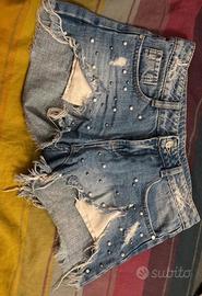pantaloncini corti