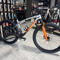 TREK SUPERCALIBER 9.8 XT / SOLO CONSEGNA  A MANO 