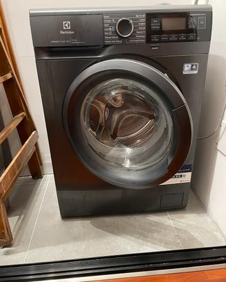 Lavatrice Electrolux slim 6kg perfectcare 600