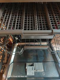 Lavastoviglie libera 