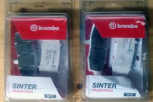 Set 4 pastiglie anteriori sinterizzate Brembo